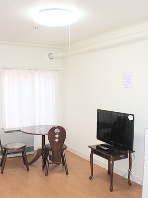 04-room
