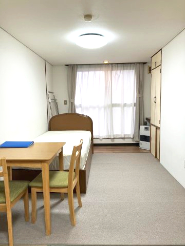 室内　家具家電付き