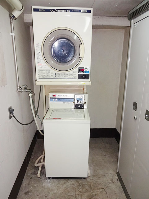 コインランドリー