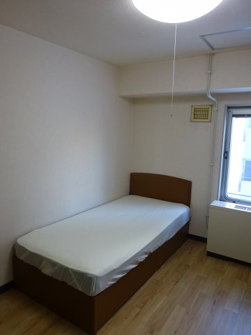 室内　家具家電付き