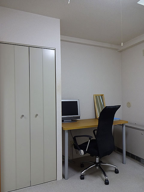洋室の収納