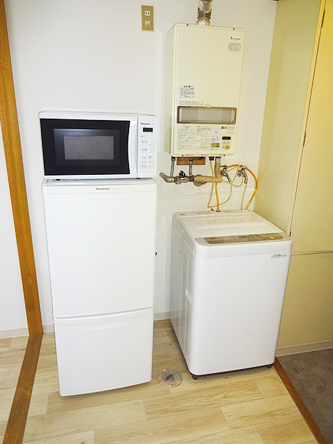 室内　家具家電付き