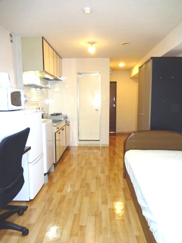 室内　家具家電付き