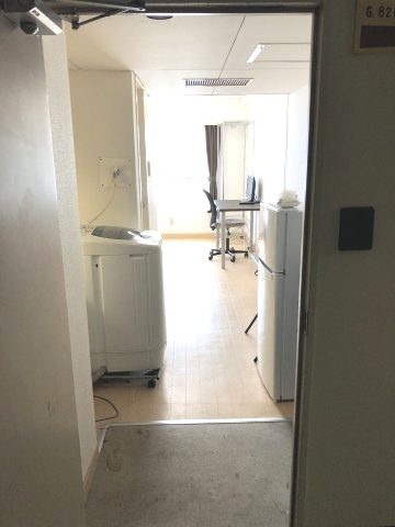 室内　家具家電付き