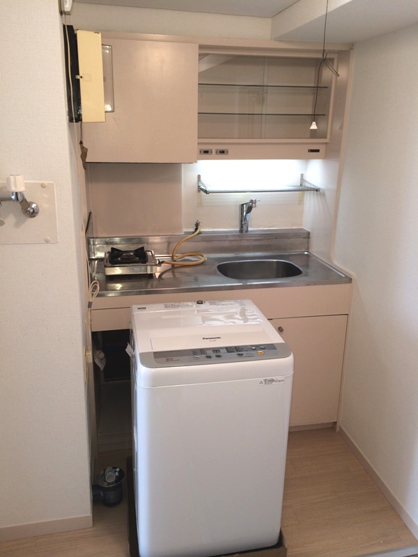 室内に家具家電付き