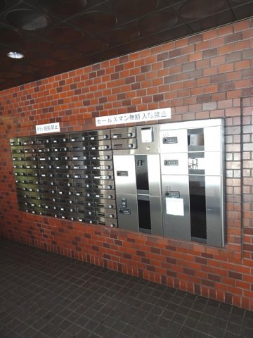 宅配ボックス、メールボックス