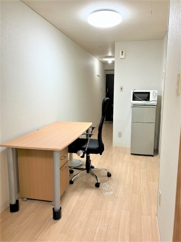 室内　家具家電付き