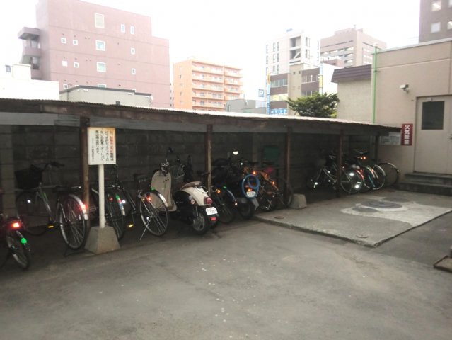 駐輪場　屋根付