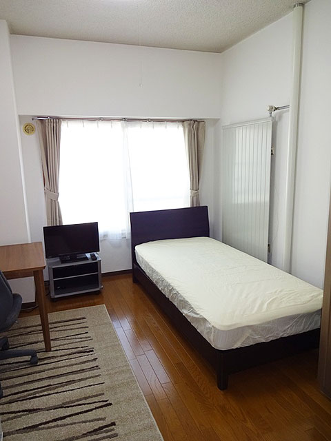 室内　家具家電付き