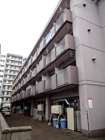 外観　南側　バルコニー