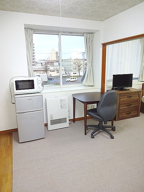 室内　家具家電付き