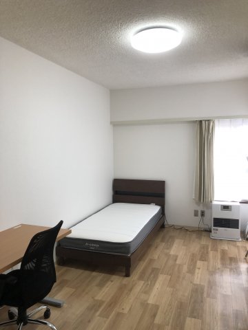 室内　家具家電付き