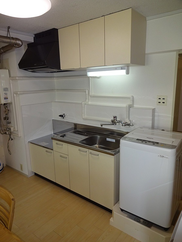 キッチン附近　家具家電付き