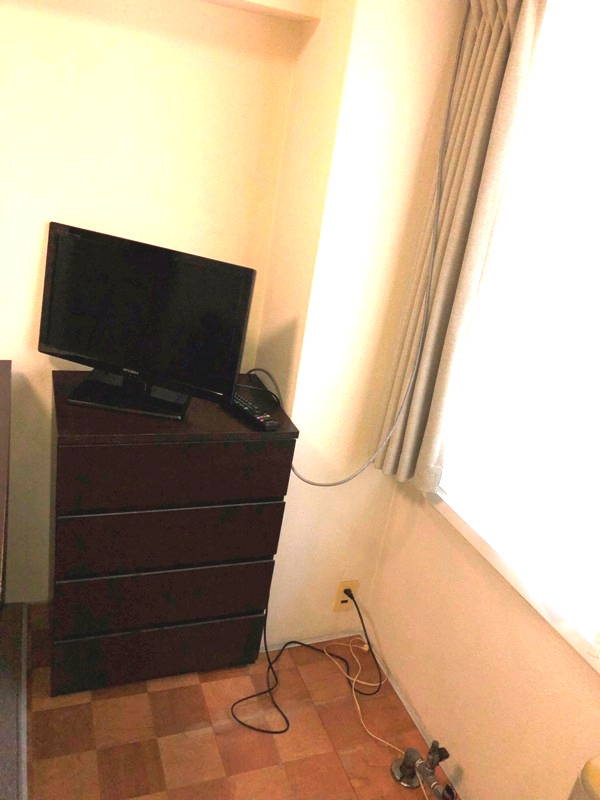 テレビ　家具付き