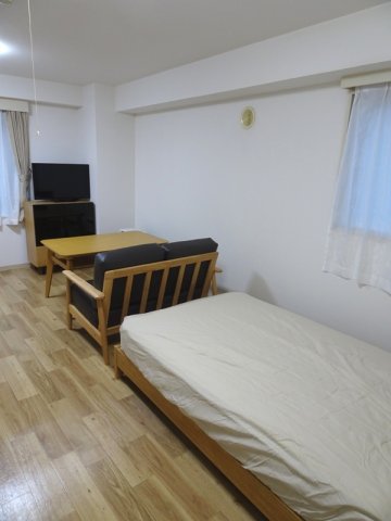 ベッドなどの家具家電付き