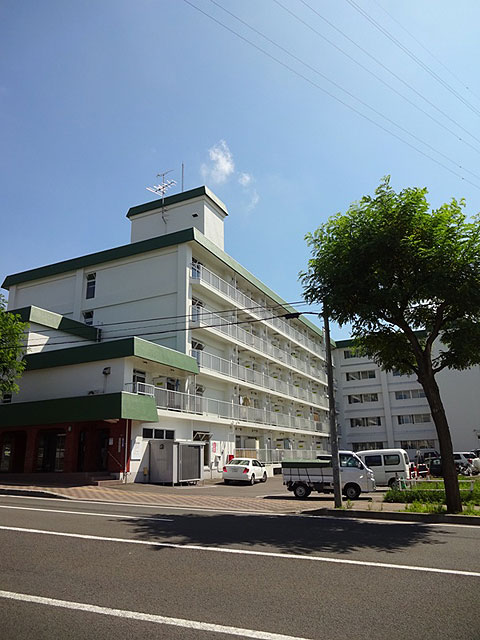 ホワイトヒルハウス 外観